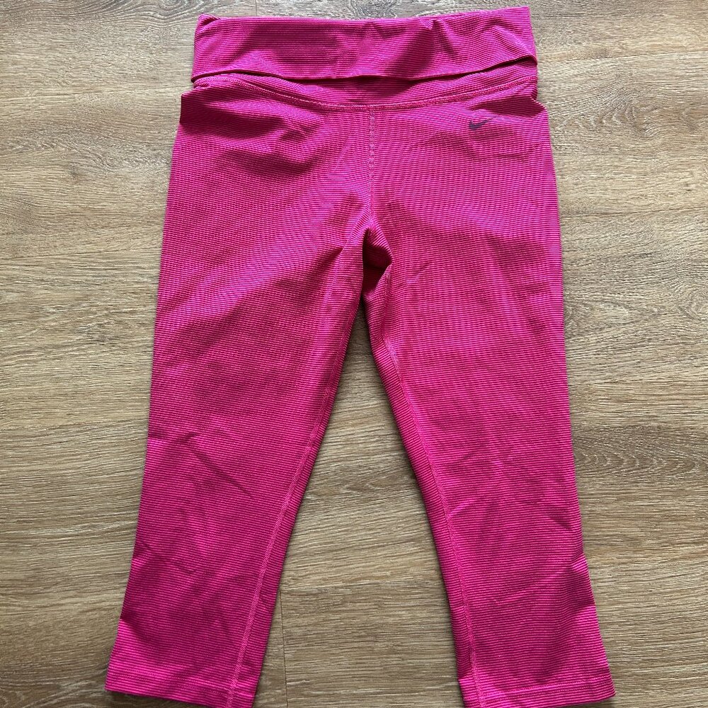 Nike Womens Medium Dri-Fit Striped Legend 2.0 Foldover Capri Yoga Leggings